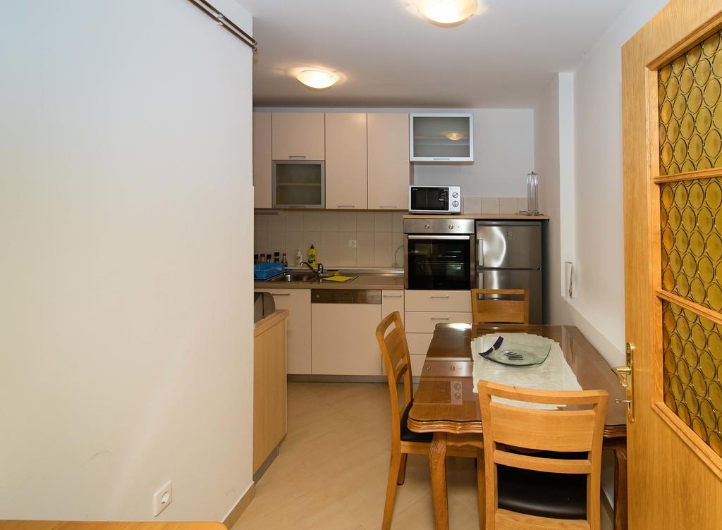 Apartment Peran Šibenik Eksteriør bilde