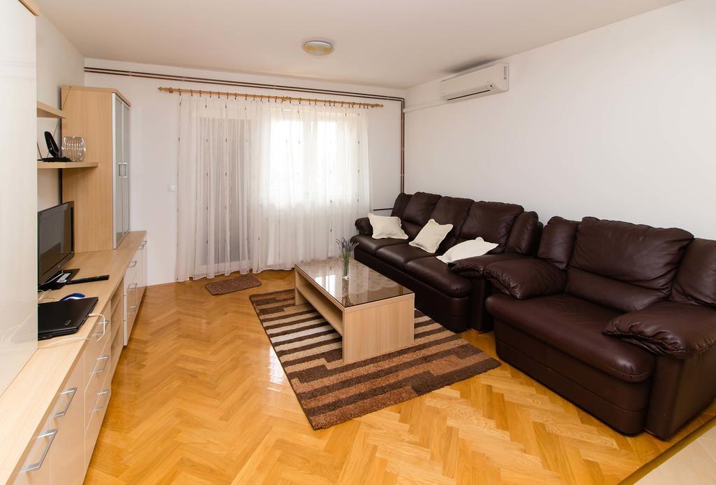 Apartment Peran Šibenik Eksteriør bilde